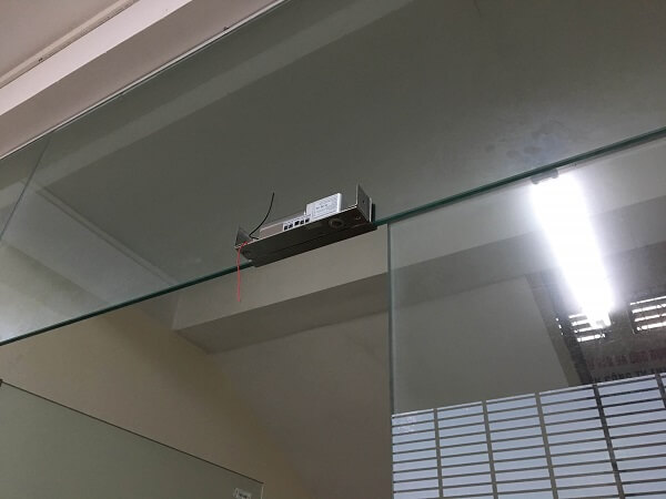 Lắp đặt bát trên khóa