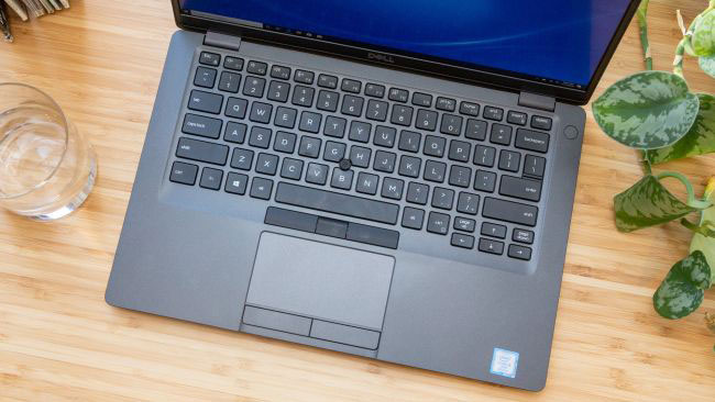 Bàn phím và bàn di chuột Latitude 5400